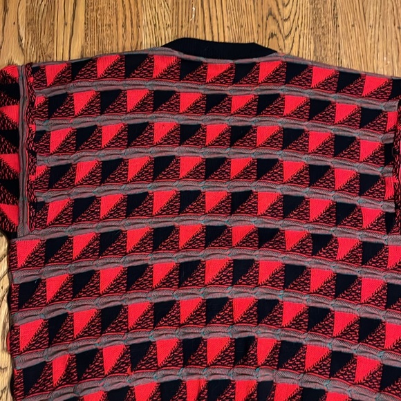 COOGI Sweater - Picture 7 of 7